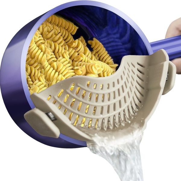 Click to see full view        7 VIDEOS  Ask Rufus  Can it strain hot oil?   Is it dishwasher safe?   Does it work with non-stick pans?   Ask something else AUOON Clip on Strainer - Silicone Pasta Strainer for Pots Pans and Bowls | Space-Saving Kitchen Essentials for Cooking and Draining | Dishwasher Safe (MilkShake)